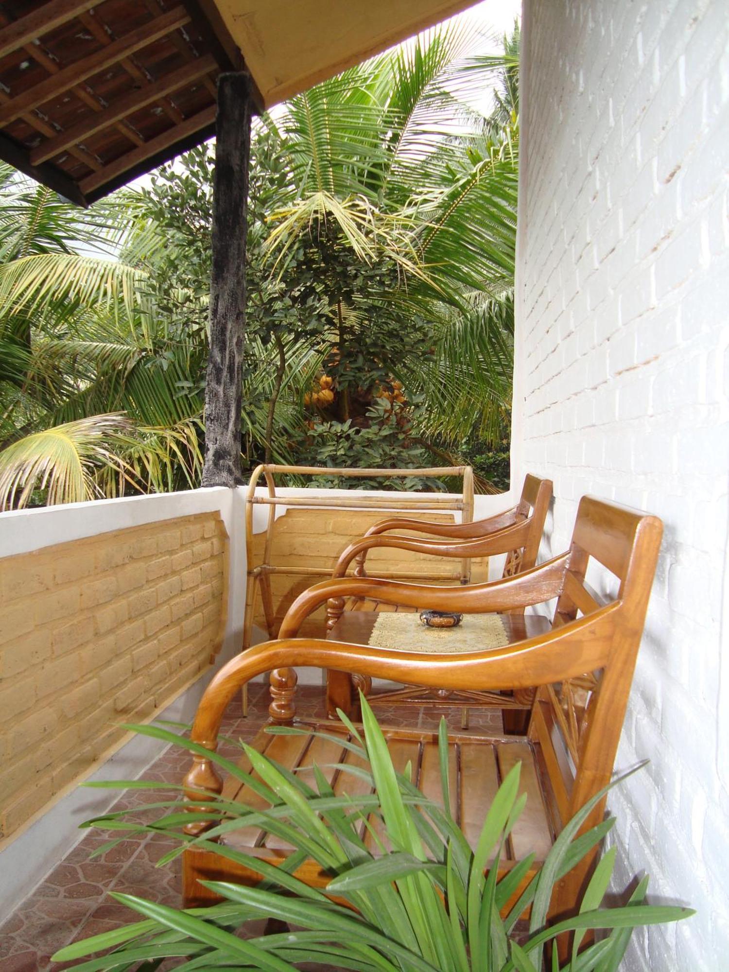 Taman Ayu Homestay Munduk Mitra Reddoorz Екстер'єр фото