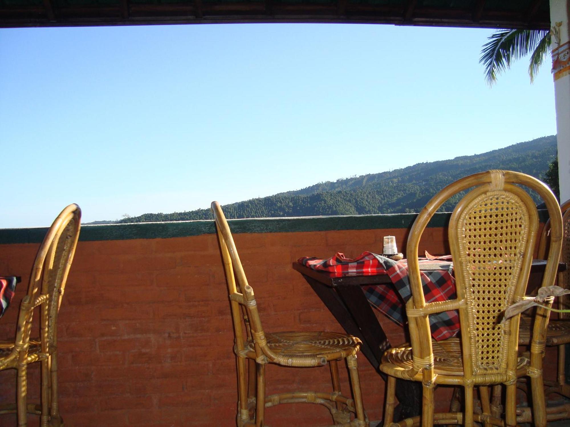 Taman Ayu Homestay Munduk Mitra Reddoorz Екстер'єр фото